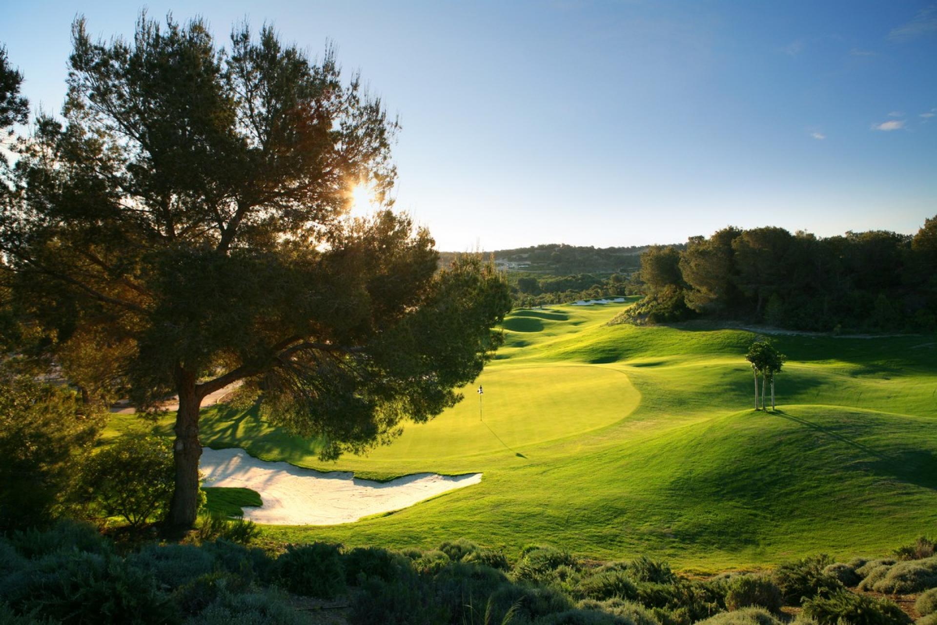 Exclusive villa on Las Colinas golf in Medvilla Spanje
