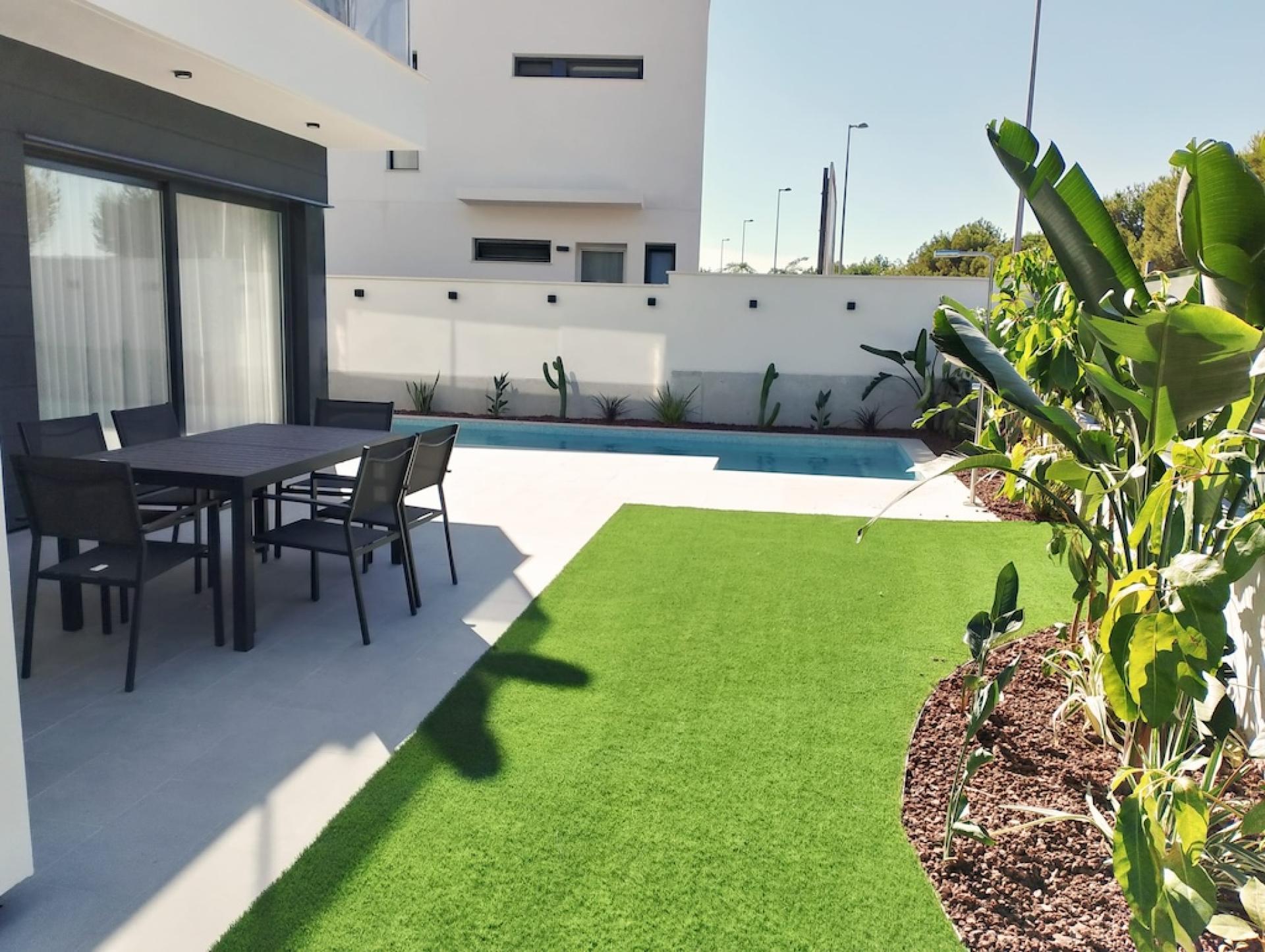 Modern villas with golf view near Murcia in Medvilla Spanje
