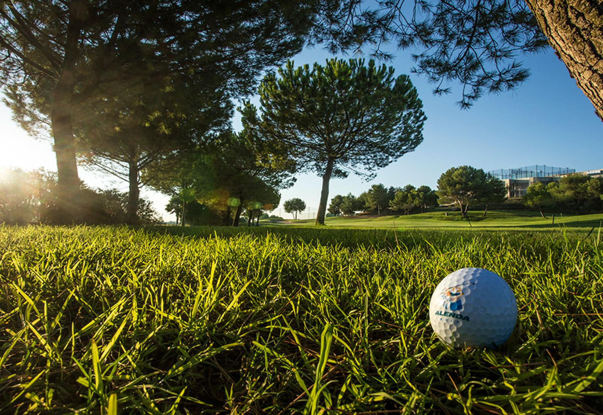 House for sale on golf resort near Torrevieja in Medvilla Spanje